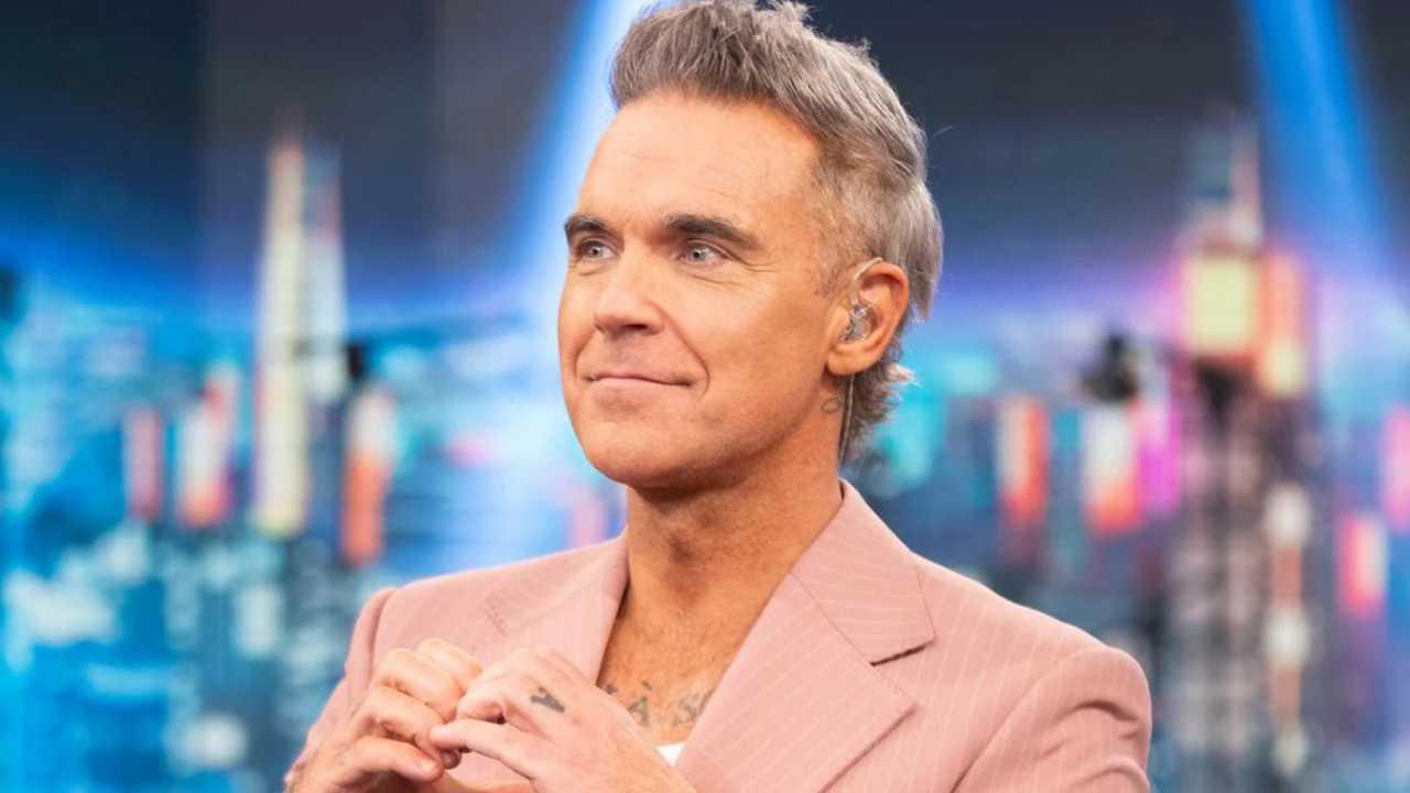 Robbie Williams enfrenta “la enfermedad de los piratas del siglo XVII”